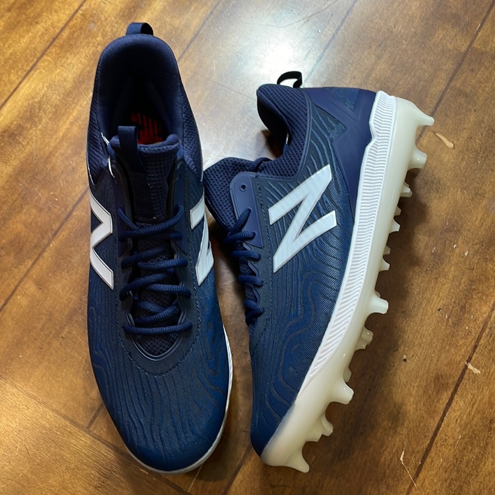 New Balance baseball cleats NWT size 16